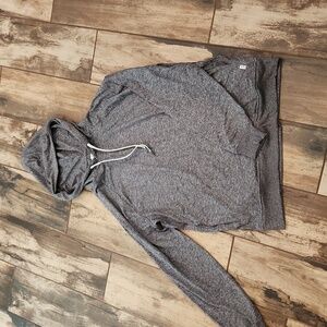 FEAT men's pullover size large